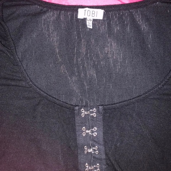 TOBI Clasped Long Sleeve Crop Top - Picture 3 of 5